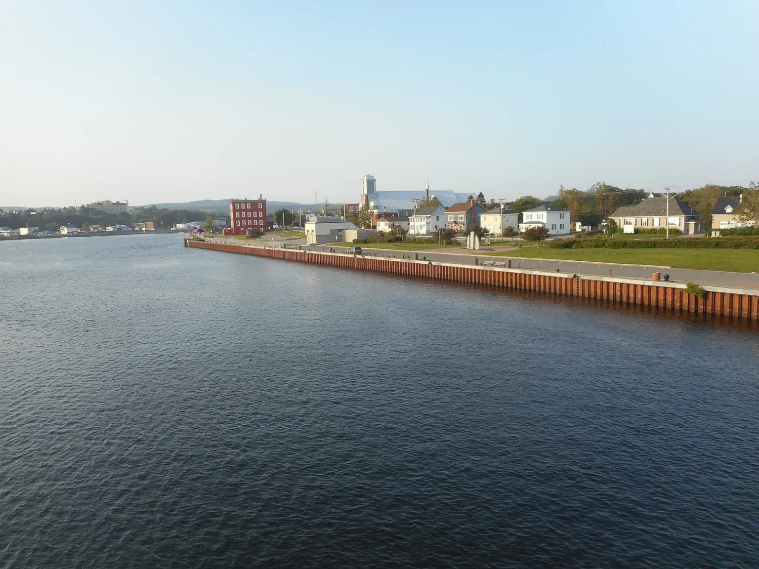 La rivière Matane à travers la ville